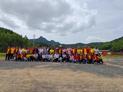 芳冠科技服務(wù)團(tuán)隊、制二車間梅河行
